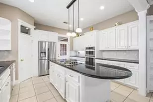 21719 Mueschke Rd, Tomball, TX 77377 - Photo 9