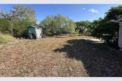 505 N Francis Street, Bishop, TX 78343 - Photo 3