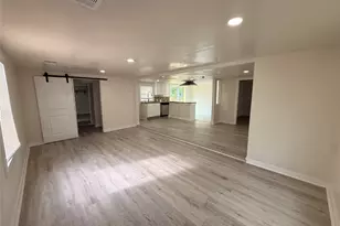 912 E 20th St, Georgetown, TX 78626 - Photo 3