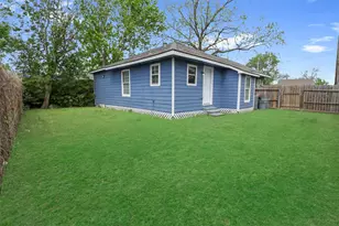 218 Hafer St, Baytown, TX 77520 - Photo 15