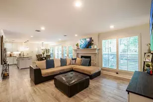 4 River Birch Ln, The Woodlands, TX 77380 - Photo 9