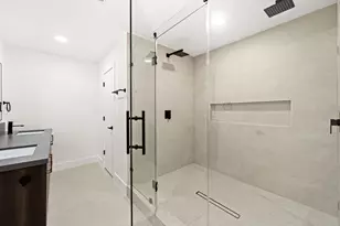 7631 Westwind Ln, Houston, TX 77071 - Photo 5