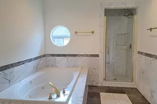 2413 Dorrington St, Houston, TX 77030 - Photo 19