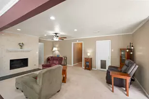 2111 Willow Blvd, Pearland, TX 77581 - Photo 11
