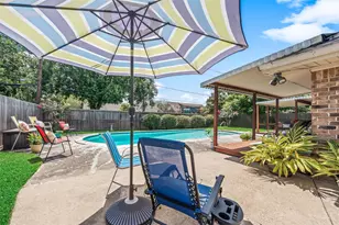 2111 Willow Blvd, Pearland, TX 77581 - Photo 5