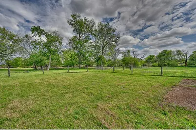 1030 Dixie Road, Brenham, TX 77833 - Photo 21
