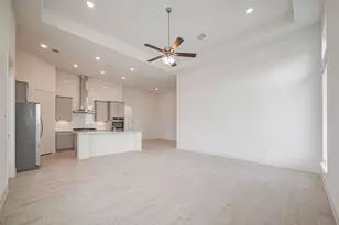 3007 Golden Isle Dr, Texas City, TX 77568 - Photo 9