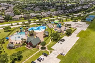 10230 E Summit Canyon Dr, Houston, TX 77095 - Photo 39