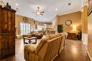 15302 Devin Ln, Crosby, TX 77532 - Photo 9
