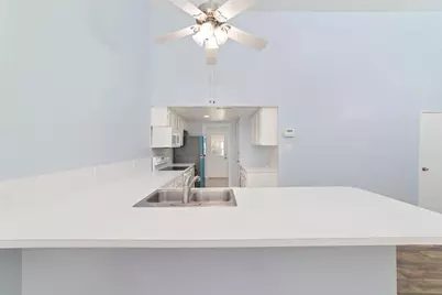17 April Point Drive N, Conroe, TX 77356 - Photo 13