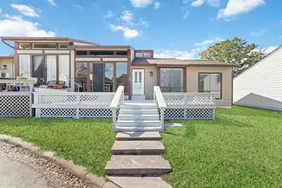 17 April Point Drive N, Conroe, TX 77356 - Photo 3