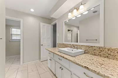 219 Big Hollow Lane, Houston, TX 77042 - Photo 39