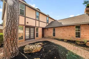 219 Big Hollow Ln, Houston, TX 77042 - Photo 45