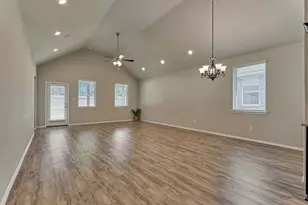 14114 Silver Falls Ct, Conroe, TX 77384 - Photo 13