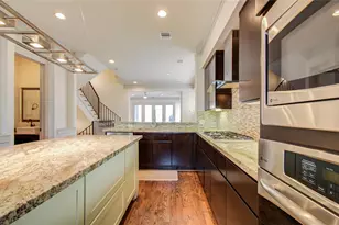 1808 Ridgewood St, Houston, TX 77006 - Photo 17