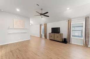 928 Gentle Moss Dr, Magnolia, TX 77354 - Photo 11