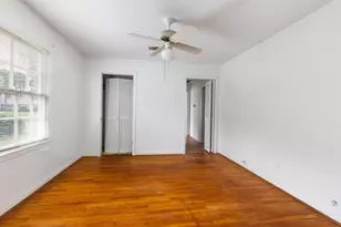 4010 Ascot Ln, Houston, TX 77092 - Photo 9