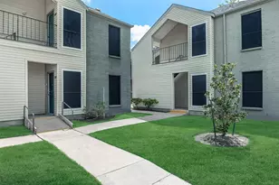 1111 W Main St, League City, TX 77573 - Photo 9
