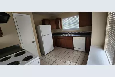 11011 Crenchrus Court, Houston, TX 77086 - Photo 9