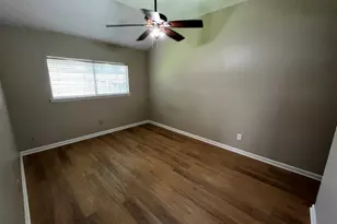 11011 Crenchrus Ct, Houston, TX 77086 - Photo 7