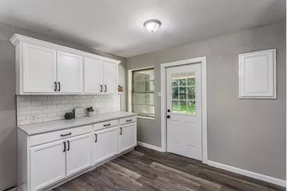 608 W Lobit Street, Baytown, TX 77520 - Photo 21