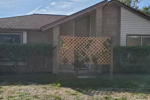 2805 Knoxville Dr, League City, TX 77573 - Photo 1