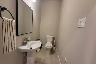 6615 Ezzard Charles Ln, Houston, TX 77091 - Photo 43