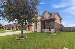 11626 Eagle Ridge Dr, Mont Belvieu, TX 77535 - Photo 3