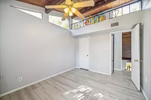 519 Corydon Dr, Houston, TX 77336 - Photo 11