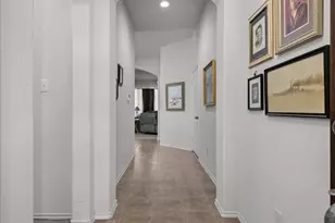 738 Oak Ridge Grove Cir, Oak Ridge North, TX 77386 - Photo 5