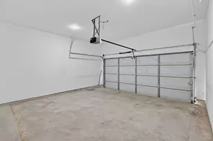 9212 Arvin St, Houston, TX 77028 - Photo 31