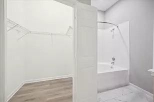 5353 Memorial Dr, Houston, TX 77007 - Photo 9