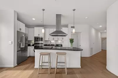 505 Jackson Hill Street #404, Houston, TX 77007 - Photo 5