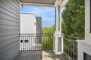 1013 E 27th St, Houston, TX 77009 - Photo 15