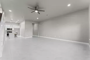 8151 Crestview Dr, Houston, TX 77028 - Photo 7