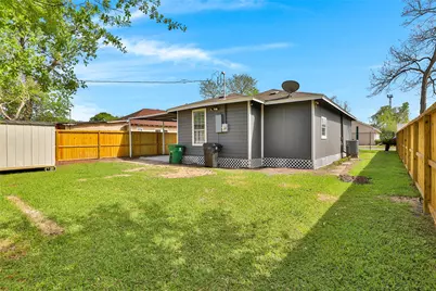 601 E 38th Street, Houston, TX 77022 - Photo 13