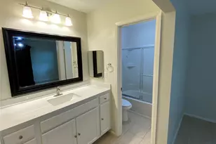 10123 Kent Towne Ln, Sugar Land, TX 77498 - Photo 31