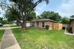 10123 Kent Towne Ln, Sugar Land, TX 77498 - Photo 5