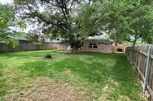 10123 Kent Towne Ln, Sugar Land, TX 77498 - Photo 15