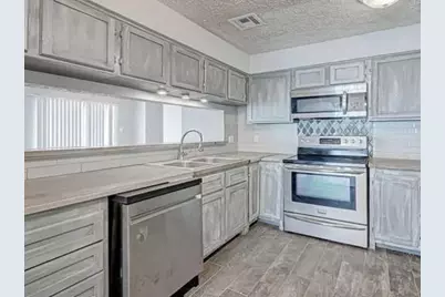 3610 Vineyard Drive, Houston, TX 77082 - Photo 7