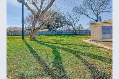3610 Vineyard Drive, Houston, TX 77082 - Photo 21