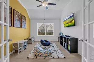 10802 Carolina Willow Ct, Cypress, TX 77433 - Photo 5