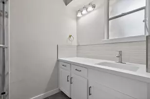 202 Oak Hollow St, Conroe, TX 77301 - Photo 19