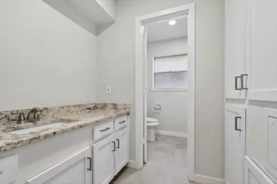 202 Oak Hollow Street, Conroe, TX 77301 - Photo 17