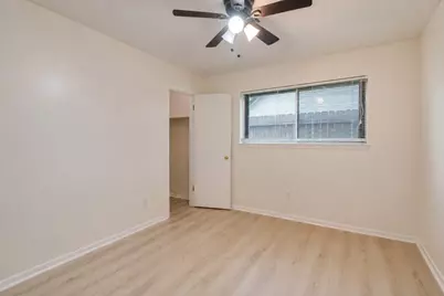 11011 Caribbean Lane, Houston, TX 77089 - Photo 13