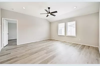 3930 Hawaiian Court, Baytown, TX 77521 - Photo 5