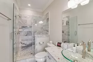 1013 10th St, Galveston, TX 77550 - Photo 19