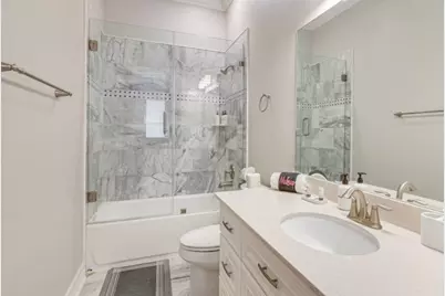 1013 10th Street, Galveston, TX 77550 - Photo 15