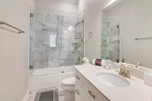 1013 10th St, Galveston, TX 77550 - Photo 15