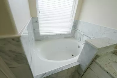 1013 10th Street, Galveston, TX 77550 - Photo 43